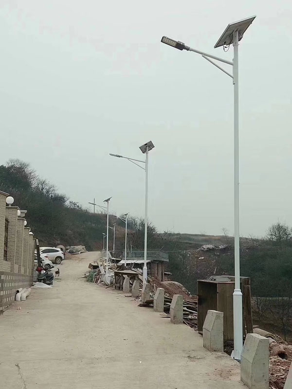 太陽(yáng)能路燈案例